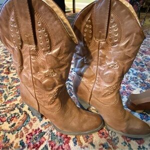 Very Volatile western boots 3.5” heel and kickass attitude. Animal Friendly